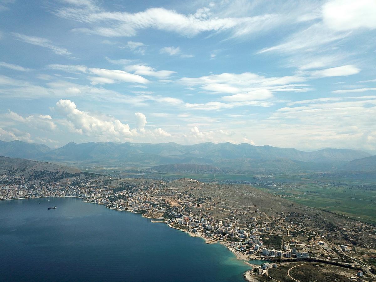 ホテル Heaven Beach Sarandë エクステリア 写真